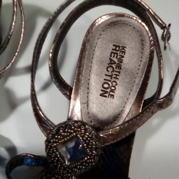 Kenneth Cole Silver Snake Skin Print Jeweled Sandals - Picture 2 of 7